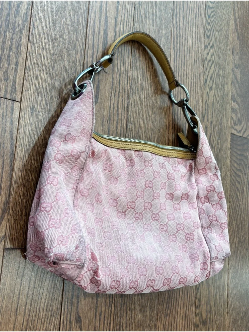 Authentic Gucci bag - Picture 10 of 15